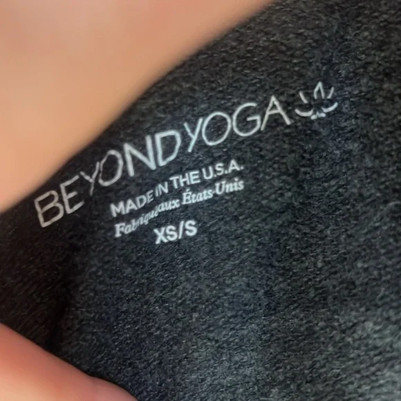 Beyond Yoga Sweater - Picture 6 of 8